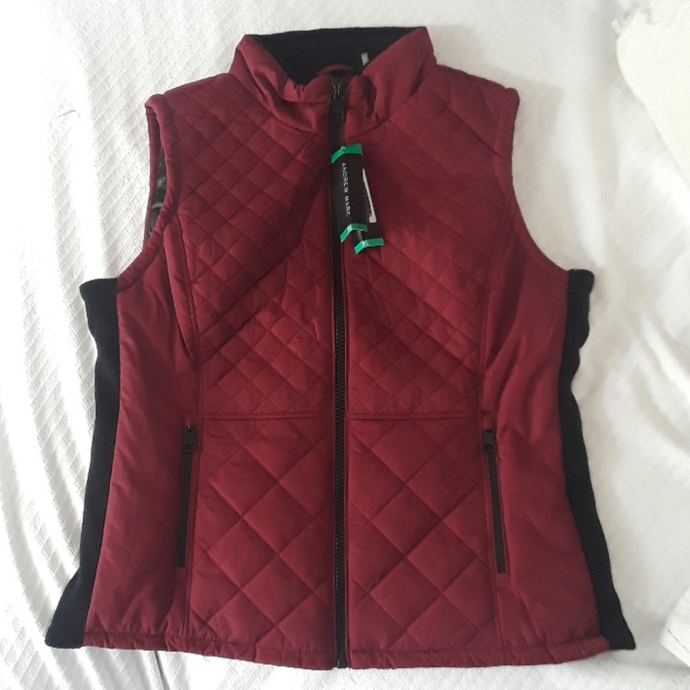 NWT Andrew Marc Quilted Vest
